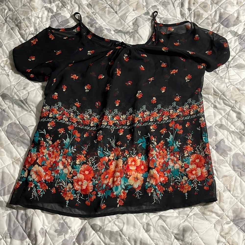 Sheer floral open shoulder blouse XS